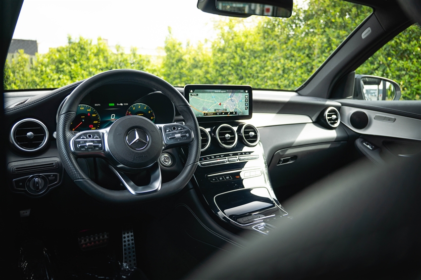 Mercedes-Benz GLC 300de AMG Line